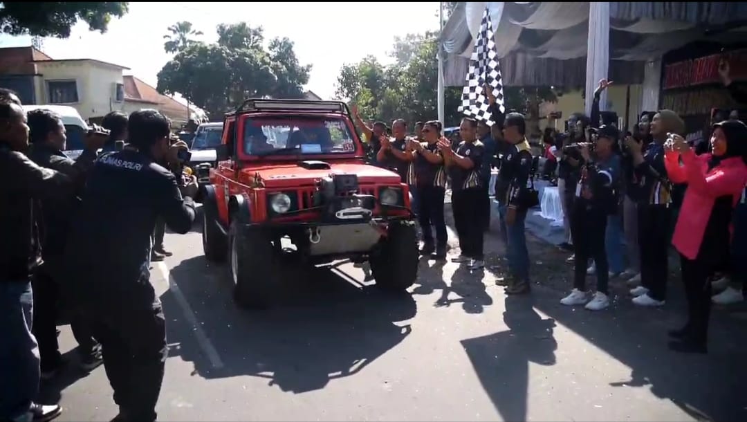 Baksos Bhayangkara Adventure Off Road Polres Bondowoso di Ikuti Ratusan Off Roader se Jawa - Bali