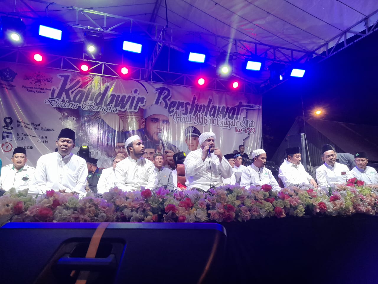 Kalidawir Bersholawat Bareng Plt Bupati Sidoarjo Haul Mbah Gagak Sifat ke 459