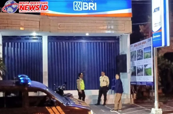Sambangi Sekuriti Bank BRI, Patroli Biru Sampaikan Pesan Kamtibmas