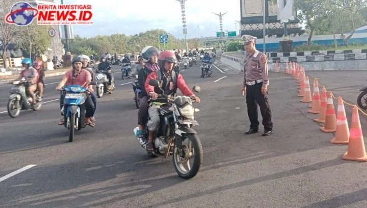Polantas Polsek Benoa Berikan Kelancaran Bagi Warga Pelabuhan Beraktifitas 