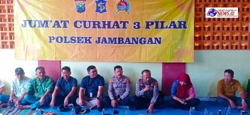 Cooling System Jelang Pilkada, Jum'at Curhat Polrestabes Surabaya di Kelurahan Kebonsari