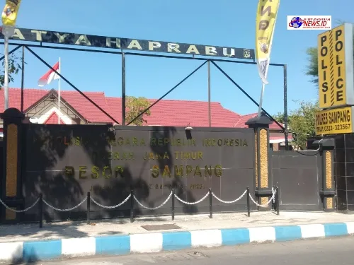 Dituduh Cemarkan Nama Baik, Pengurus Takmir dan Jemaah Masjid Asy Syuhadak Datangi Polres Sampang