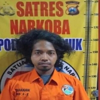 Satresnarkoba Polres Nganjuk Tangkap Pengedar Pil Dobel L di Dalam Angkringan Kopi