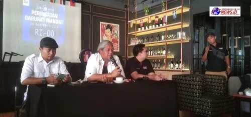 MAKI Koorwil Jatim Peringatan Darurat Mandat RI-00 dan Soroti Kinerja KPU Jatim Dalam Pilgub 2024