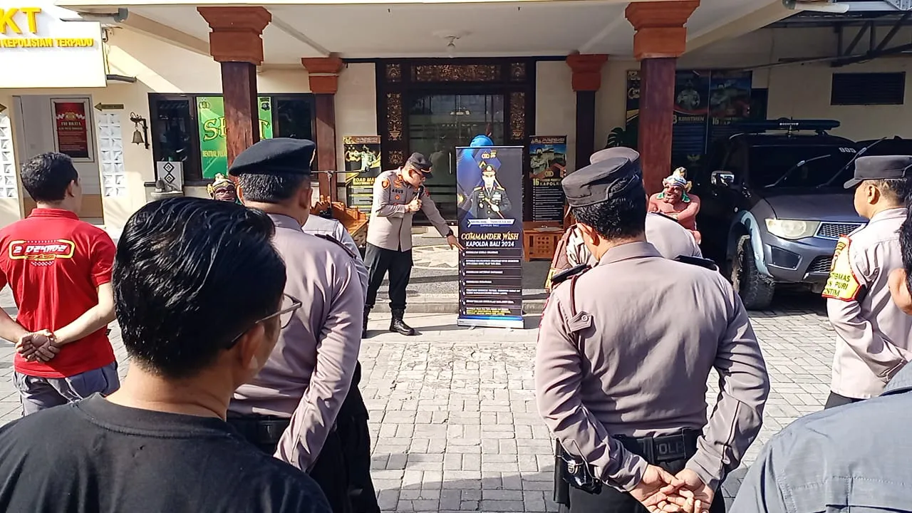 Apel Pagi Jam Pimpinan: Kapolsek Dentim Tegaskan Arahan Commander Wish Kapolda Bali