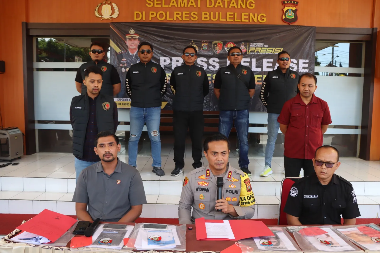 Timsus Bhayangkara Goak Poleng Ungkap Enam Pelaku Judi Online
