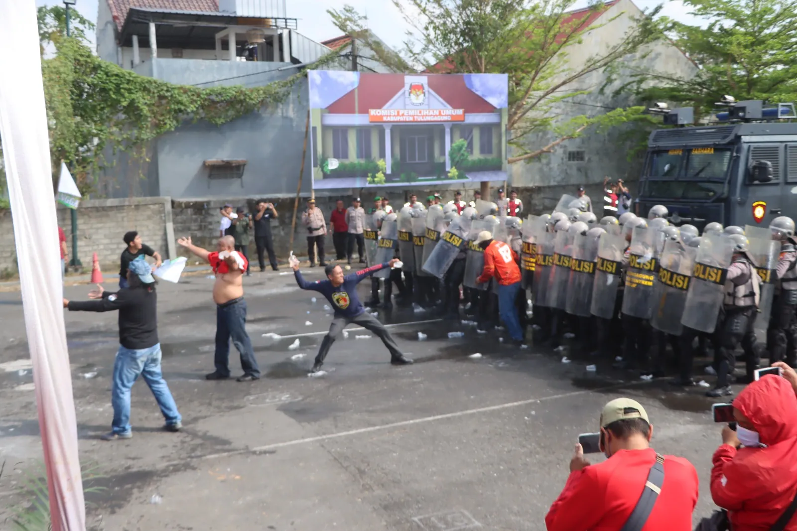 Polres Tulungagung Gelar Simulasi Sispamkota Operasi Mantap Praja Semeru 2024