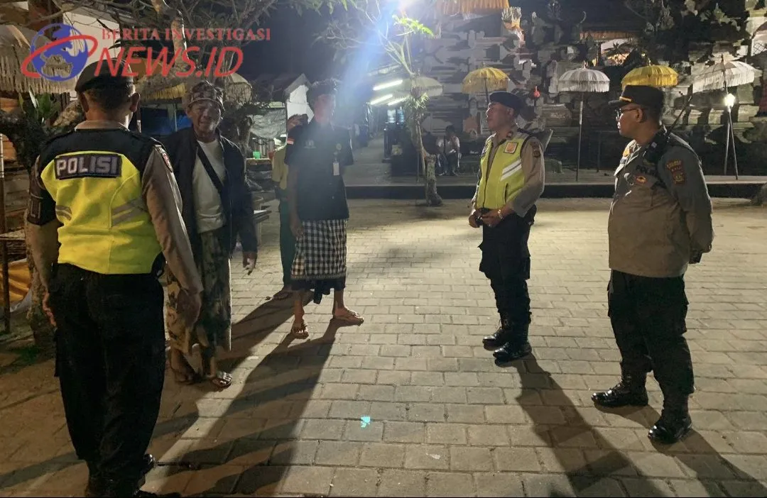Persempit Ruang Gerak Pelaku Kejahatan Malam Hari, Unit Patroli Sambangi Tempat Suci