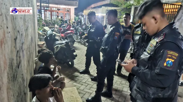 Lima Anggota Gengster Dibekuk Respati Polrestabes Surabaya di Pasar Kembang