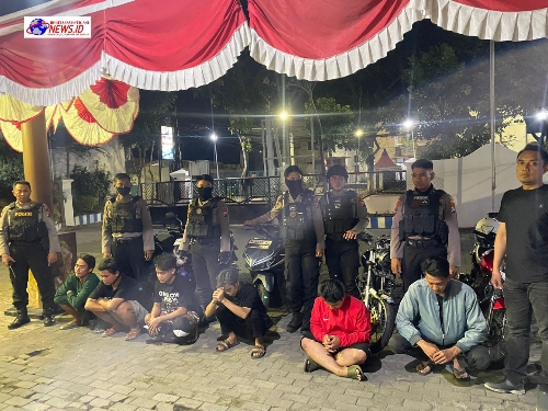 Tim Raimas Polres Pelabuhan Tanjung Perak Bubarkan Balap Liar di Kedung Cowek, 6 Remaja Diamankan