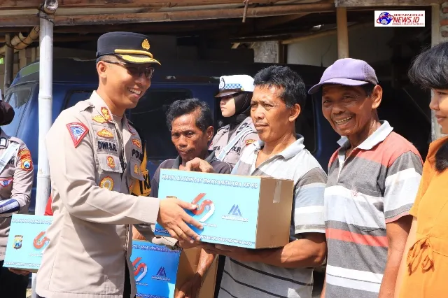 Sambut Hari Lalu Lintas Bhayangkara ke -69, Polres Ngawi Berbagi Sembako