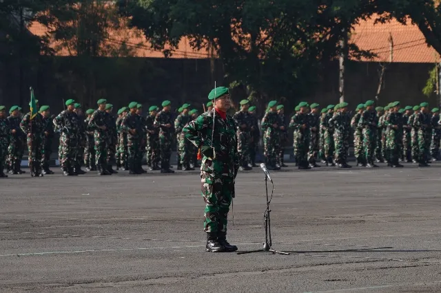 Pangdam V/Brawijaya Tekankan Netralitas TNI dan Kepedulian Kesehatan di Tujuh Belasan