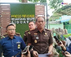 Tersangka dan Barang Bukti Tindak Pidana Pajak Diserahkan Kanwil DJP Jatim II Kepada Kejari Kabupaten Sidoarjo