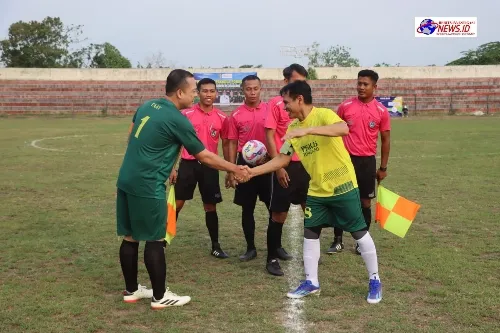 Tingkatkan Sinergisitas, Lewat Pertandingan Persahabatan Sepak Bola Polres VS Pemkab Tulungagung