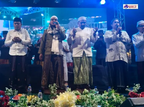 Aliansi Madura Indonesia Getarkan Serambi Ampel Dengan Sholawat