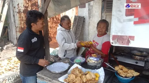 Bentuk Peduli dan Amanah Terhadap Masyarakat, Ormas ALDERA Berbagi Sembako Kepada Warga Sekitar