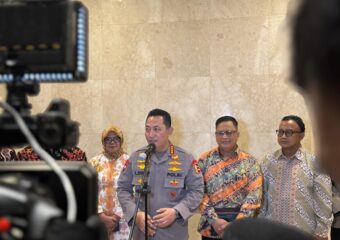 Kapolri Apresiasi Dedikasi Kompolnas 2020-2024, Sambut Hangat Komisioner Kompolnas 2024-2028