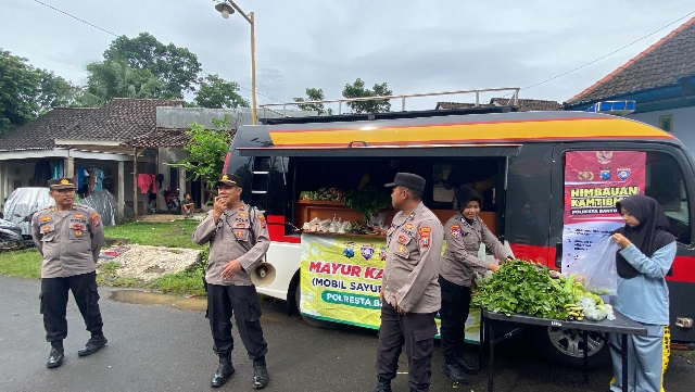 Mobil Mayur Kamtibmas Polresta Banyuwangi Kembali Beraksi, Warga Riang Hati