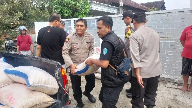 Sinergitas Polres Ponorogo Bersama TNI dan BPBD Dirikan Dapur Umum Untuk Warga Terdampak Banjir