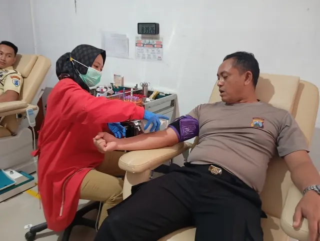 Polres Nganjuk Rayakan HUT Satpam ke-44 Dengan Donor Darah, Kapolres Beri Apresiasi