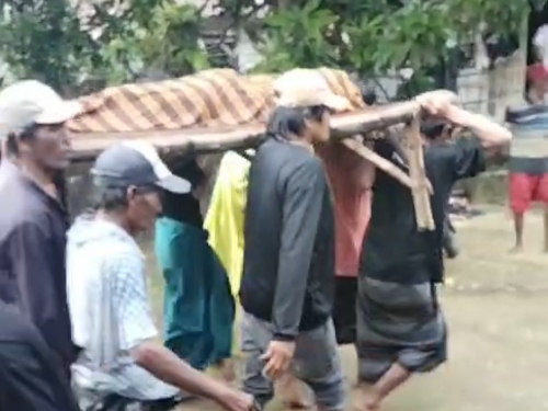Seorang Warga Desa Madupat Camplong Meninggal Dunia Akibat Tersambar Petir di Pematang Sawah
