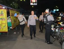 Jelang Nataru Polres Pelabuhan Tanjung Perak Tingkatkan Patroli Gabungan TNI - Polri