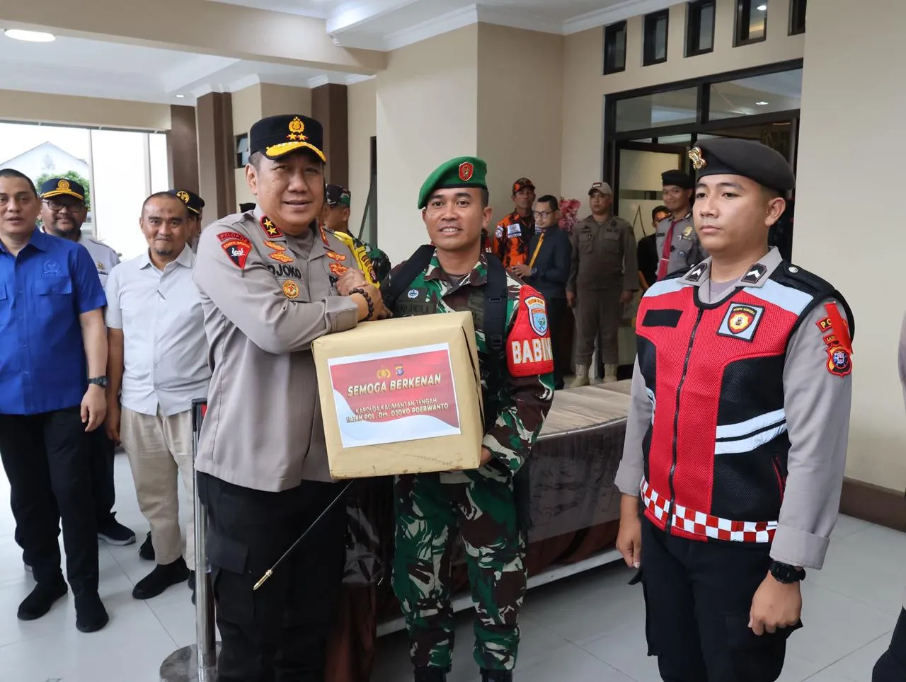 Cek Kesiapan Pengamanan Malam Natal, Kapolda Kalteng Bersama Forkopimda Sambangi Gereja di Kota Palangka Raya