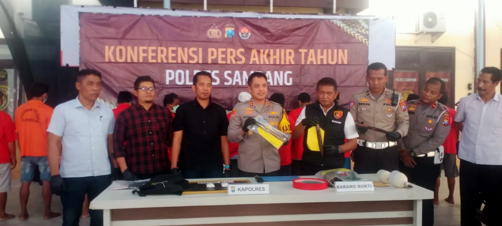 Polres Sampang Gelar Rilis Hasil Tindak Kasus Kriminal, dan Penyalahgunaan Narkoba Serta Lantas Selama 2024