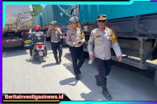 Polres Jember Mediasi Warga Yang Blokade Jalan Raya Puger, Arus Lalulintas Kembali Normal