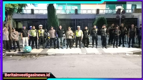 Bersihkan Gangster dan Kejahatan Malam di Surabaya, Kapolsek Simokerto Gelar Patroli 97 Jogoboyo