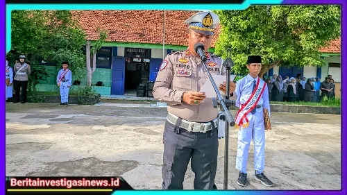 Satlantas Polres Sampang Gelar Upacara dan Sosialisai Kesadaran Berlalu Lintas di Sekolah wilayah Kabupaten Sampang