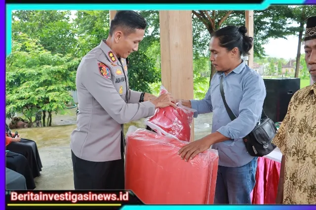 Kolaborasi Polisi dan TNI Bantu Warga Terdampak Longsor di Ponorogo