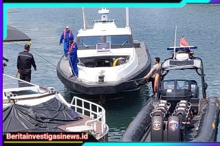Ditpolairud Polda Jatim Siagakan Dua Kapal Patroli Amankan Selat Bali Selama Libur Panjang