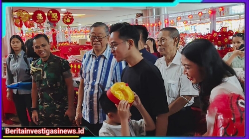 Jelang Perayaan Imlek, Wapres Gibran Bersama Keluarga Kunjungi Pasar Atom Surabaya