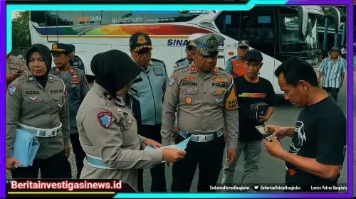 Jelang Idul Fitri 1446 H, Satlantas Polres Bangkalan Lakukan Inpeksi Angkutan Umum &amp; Orang