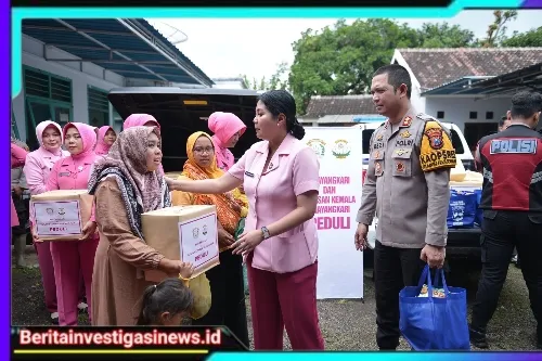 Polres Situbondo dan Bhayangkari Salurkan Bantuan Kepada Warga Terdampak Banjir
