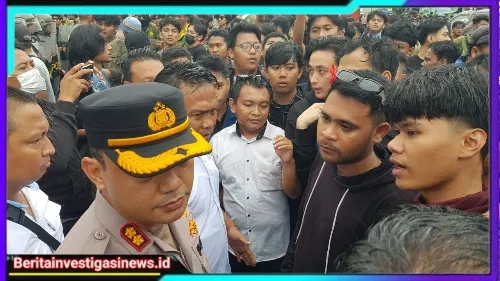 Mahasiswa Gelar Aksi di DPRD Jatim, Polisi Pastikan Tak Ada Yang Diamankan
