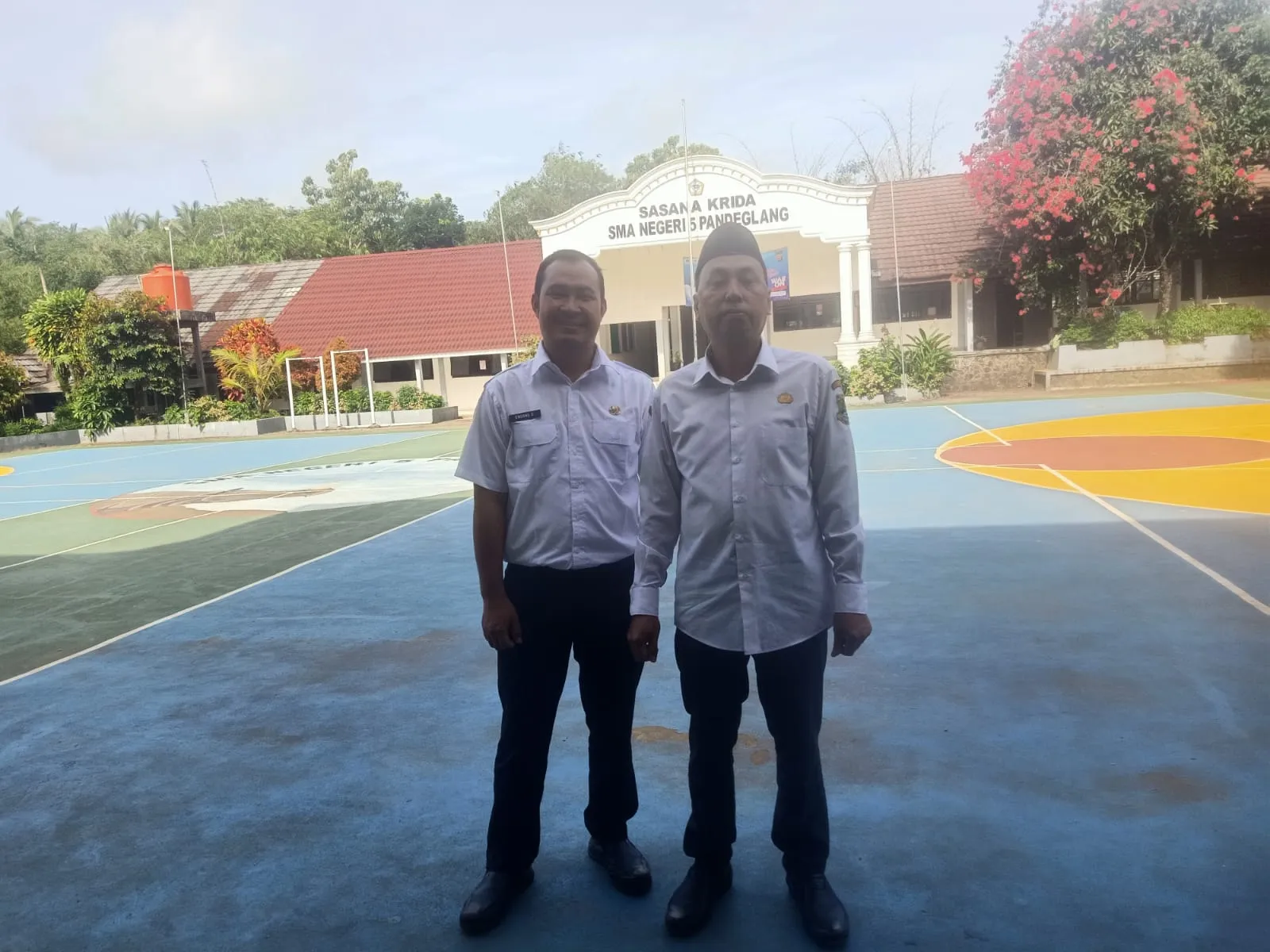 Bertema Bangunlah Jiwa dan Raganya Selama Dua Minggu SMAN 5 Pandeglang Kecamatan Cibaliung