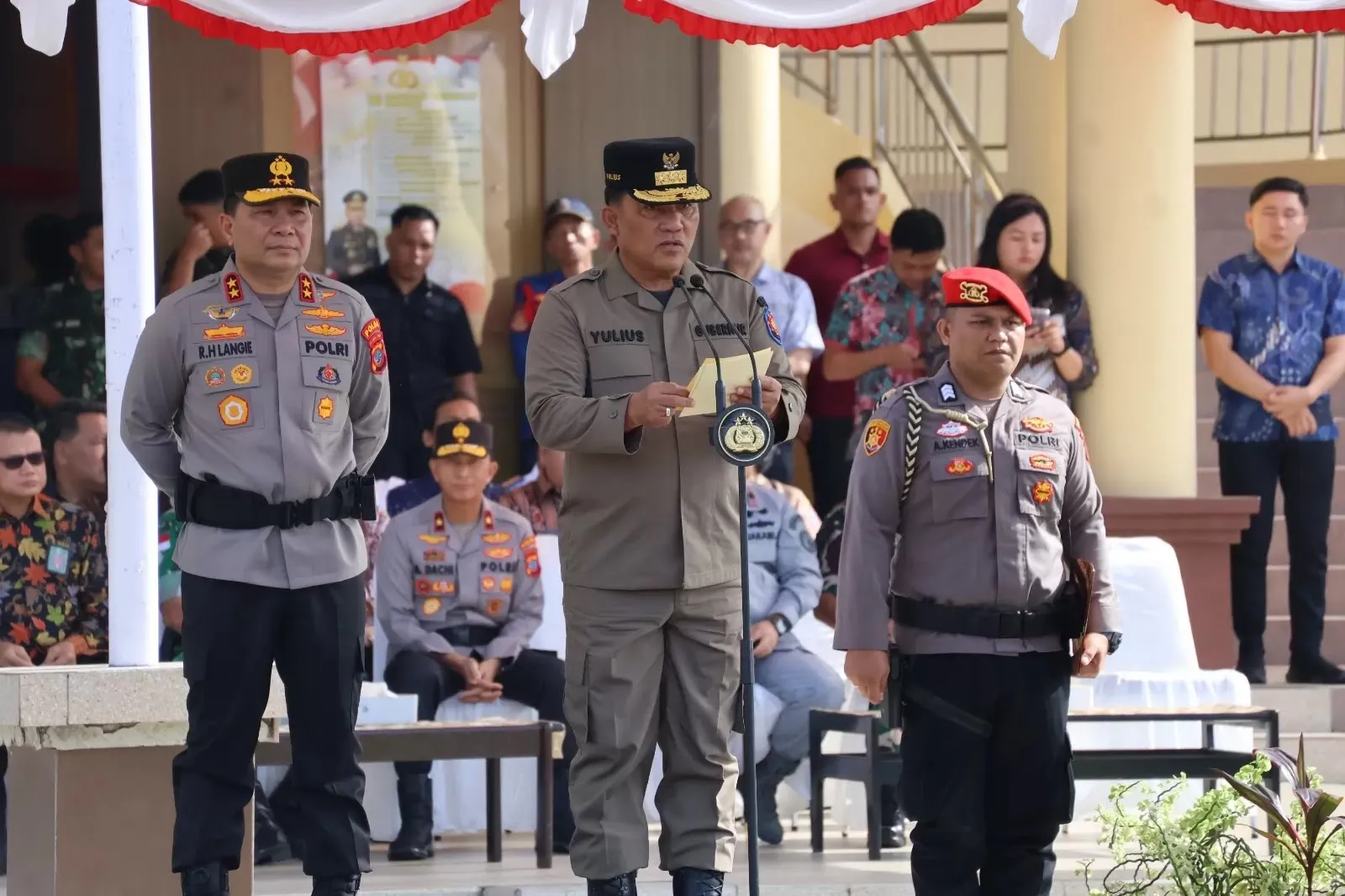 Gubernur Yulius Selvanus dan Kapolda Roycke Langie Buka Operasi Ketupat Samrat 2025, Total Pasukan Polda 2.615, TNI 1.538, Kawal 71 Pos