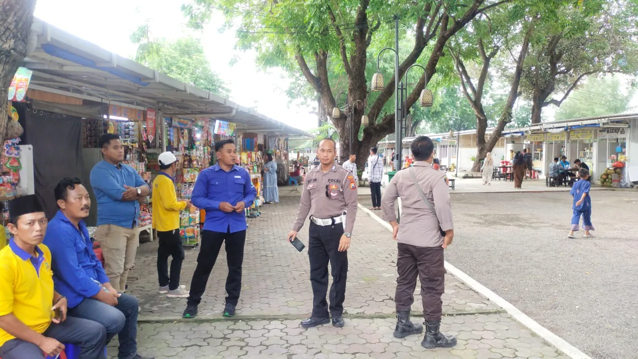 Polres Pelabuhan Tanjungperak Siagakan Anggota di Tempat Wisata Selama Libur Lebaran