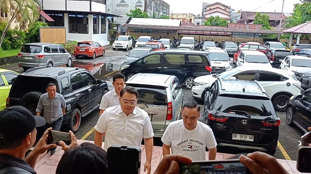 Rio Dondokambey Penuhi Panggilan Penyidik Tipidkor Polda Sulut