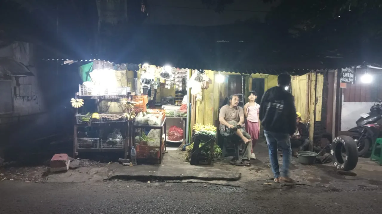 Waspada...Terlelap Tidur pedagang sayur di Ketintang-Royal Plaza, Rumah di bobol maling
