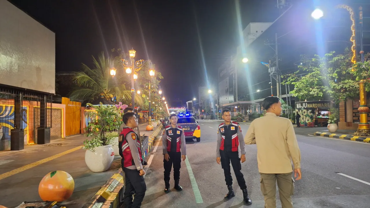 Jelang Suroan, Polres Madiun Kota Intensifkan Patroli Dialogis Jaga Kondusifitas