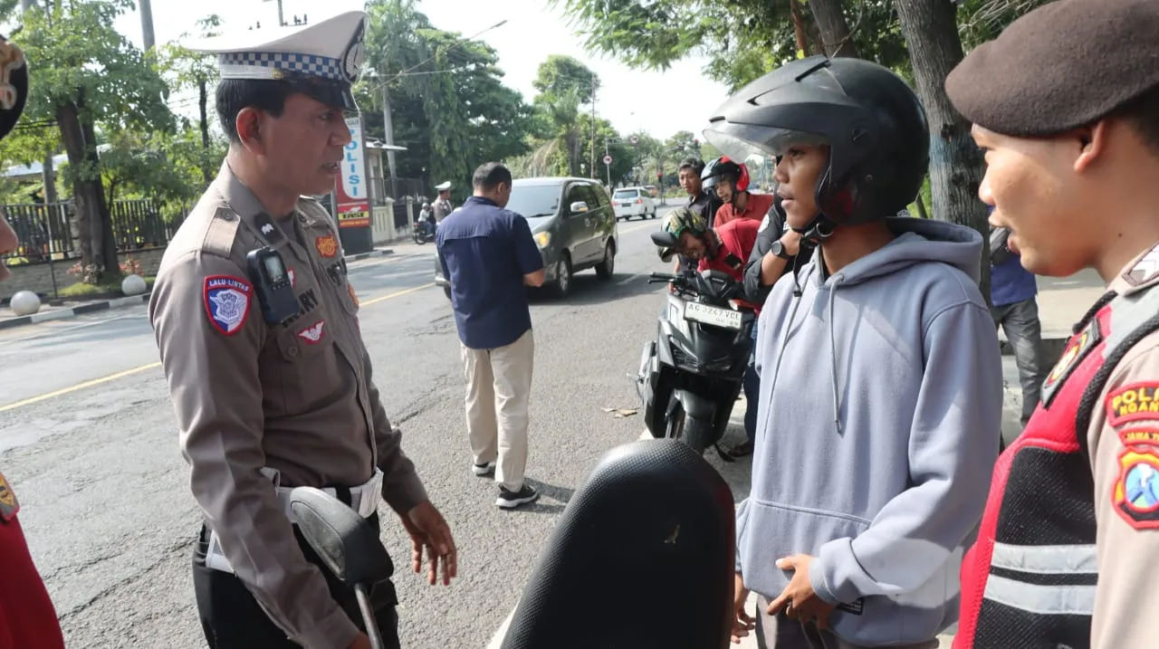 Polres Nganjuk Lakukan Penyekatan Jelang Pengesahan Warga Baru IKSPI di Madiun