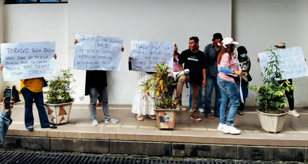 Pelantikan Ketua Lingkungan Ricuh, Warga Kampung Merdeka Ancam Ajukan Petisi ke Gubernur