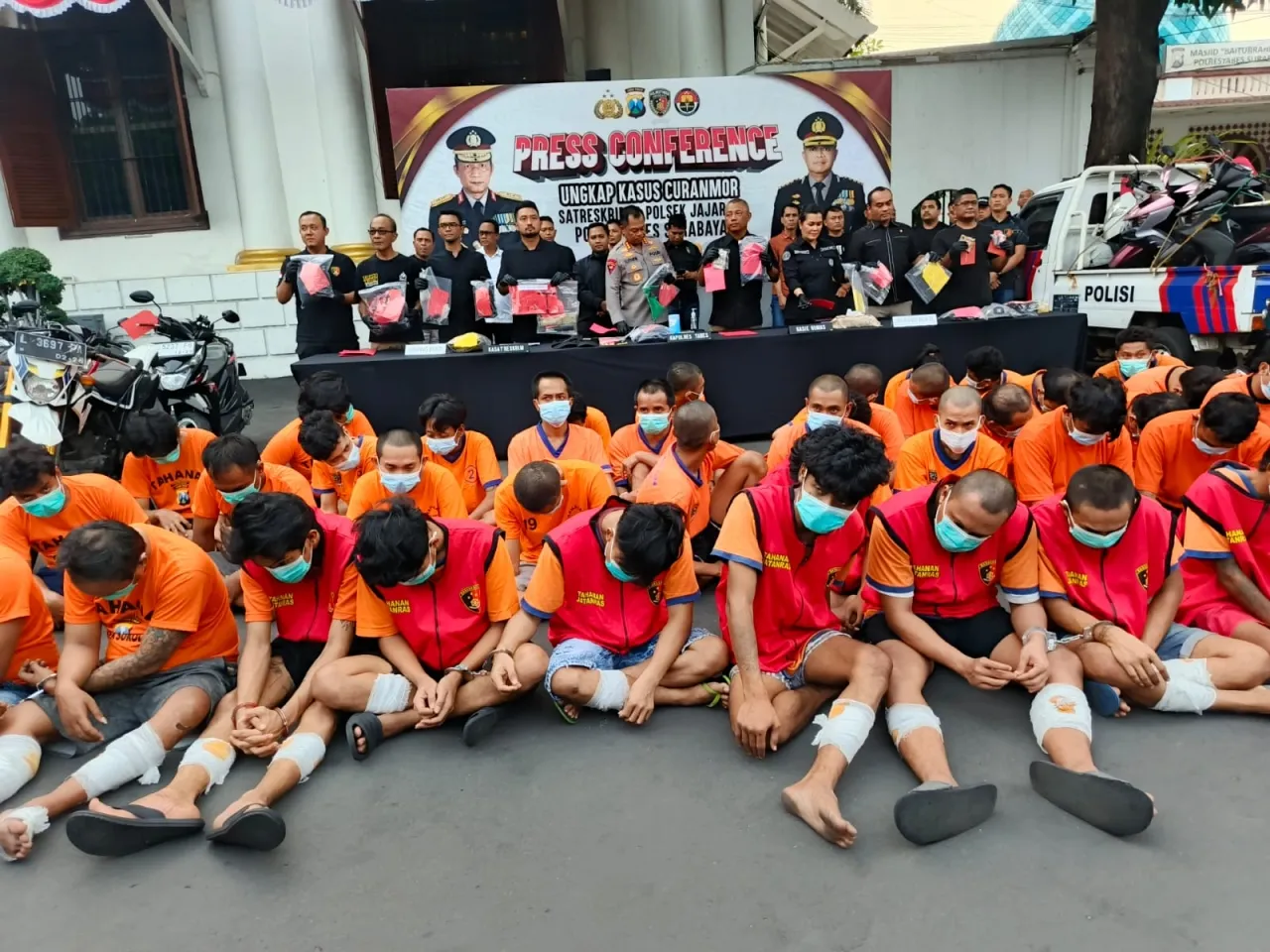 Selama Bulan Agustus, Polrestabes Surabaya Ungkap Kasus dan Amankan 49 Tersangka
