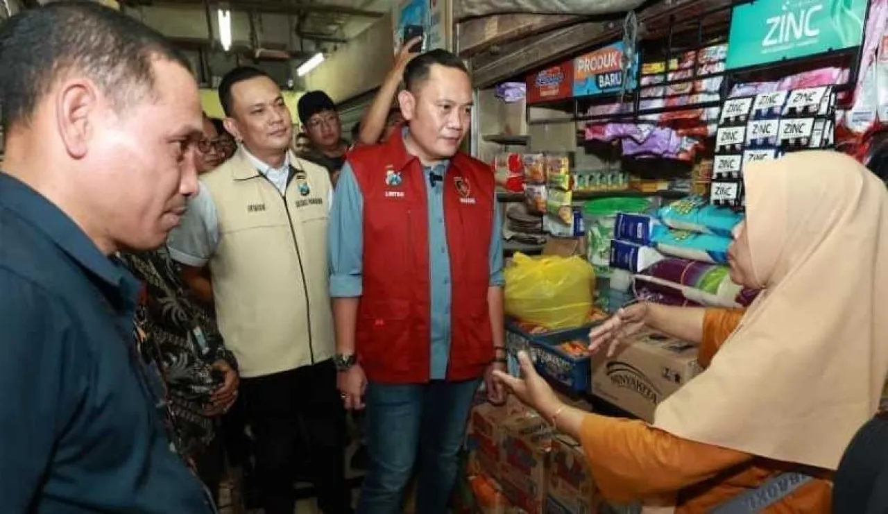 Gerakan Pangan Murah, Polda Jatim Gandeng Bulog Salurkan 2 Ton Beras Rp 11 ribu