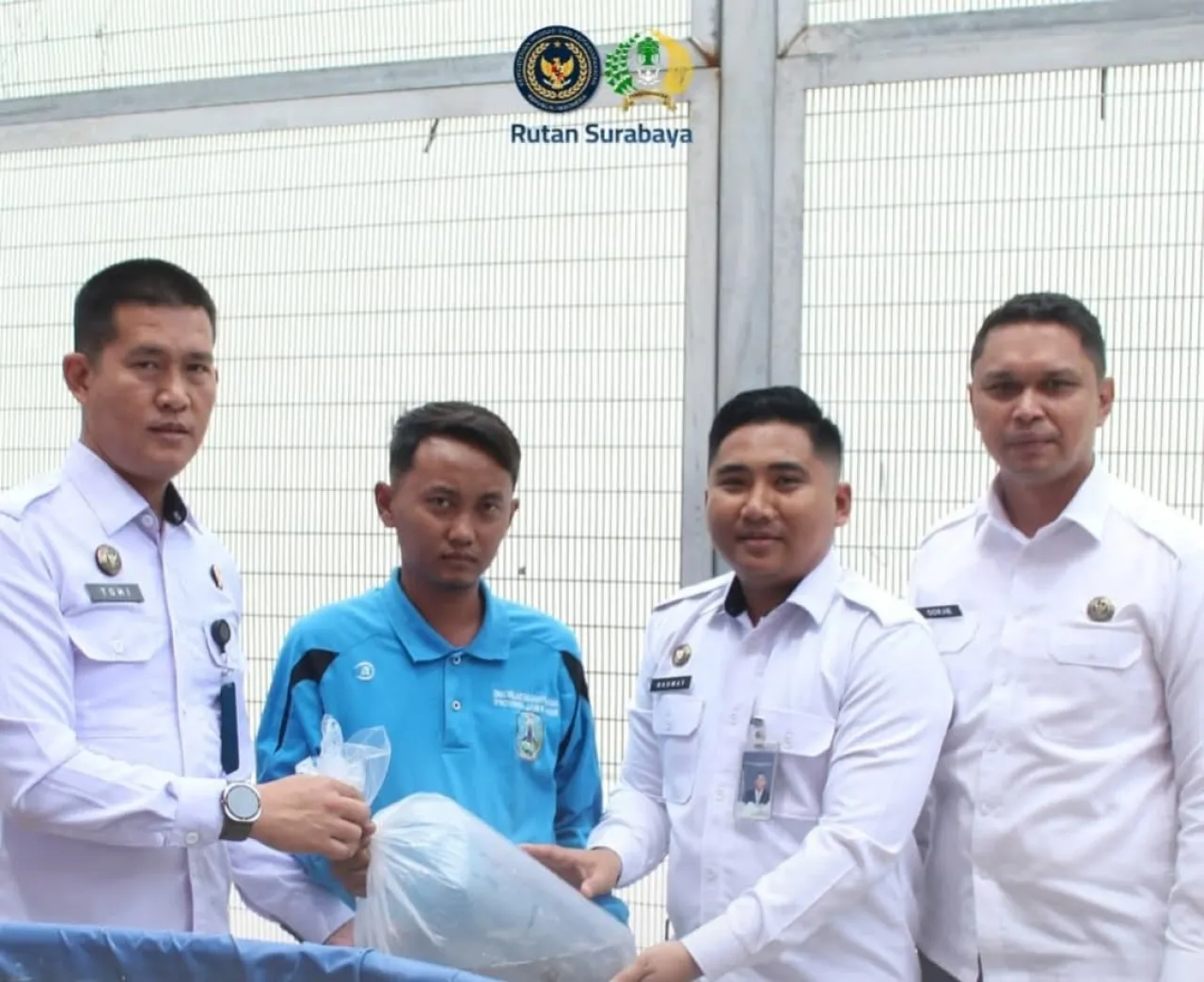 Rutan Surabaya Tebar Ribuan Benih lele, Dukung Ketahanan Pangan Nasional