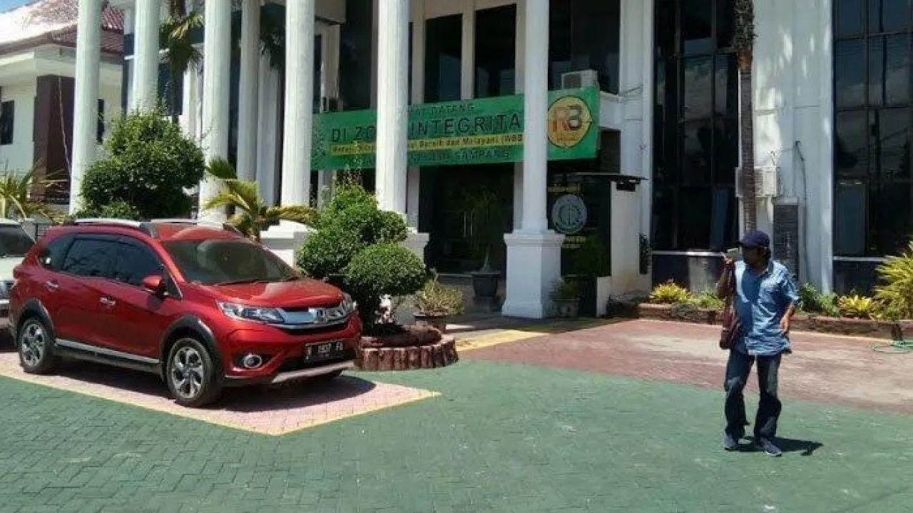 Laporan Dugaan Korupsi 8 Proyek APBD Jatim di Sampang Terus Bergulir di Kejari