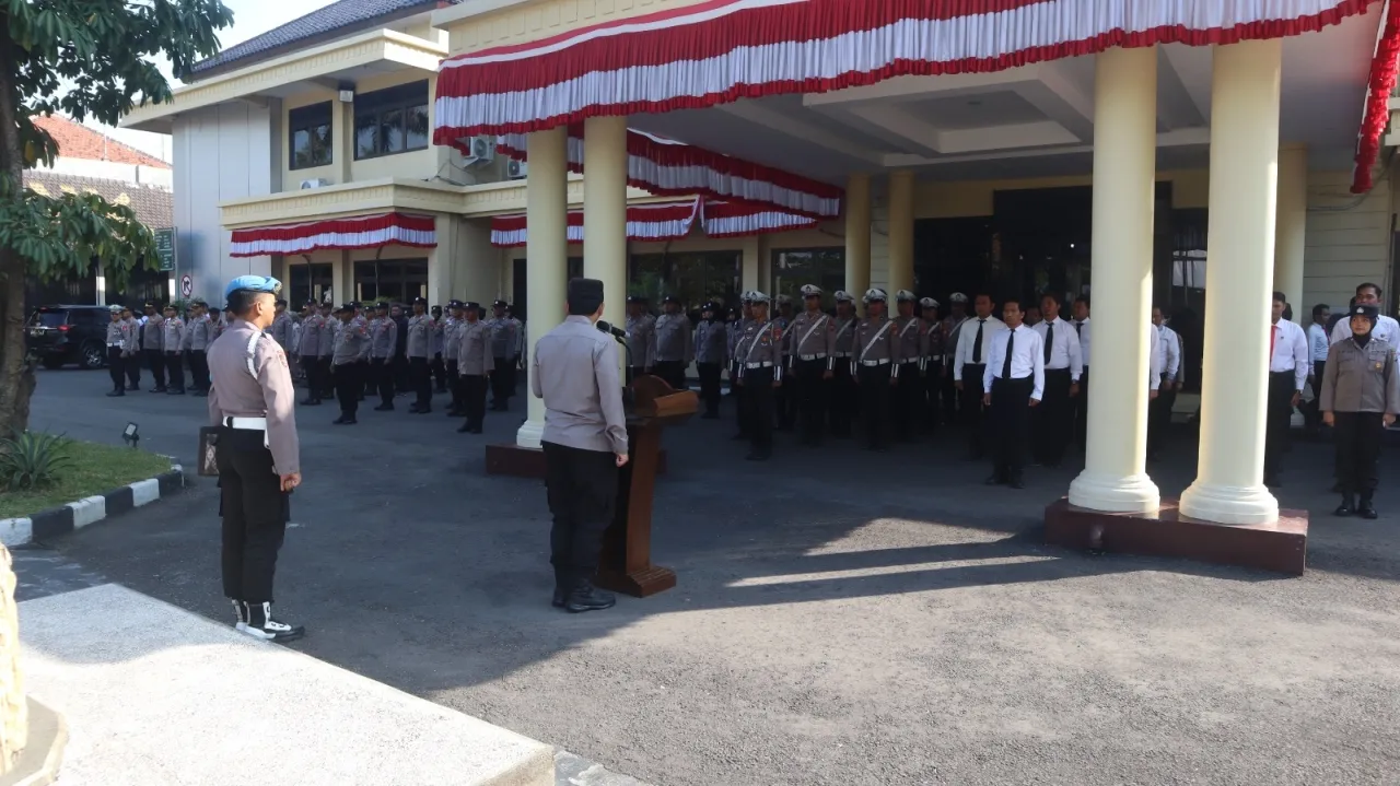 Kapolres Nganjuk Intruksikan Personel Siaga, Tegaskan Jaga Mako dan Obyek Vital